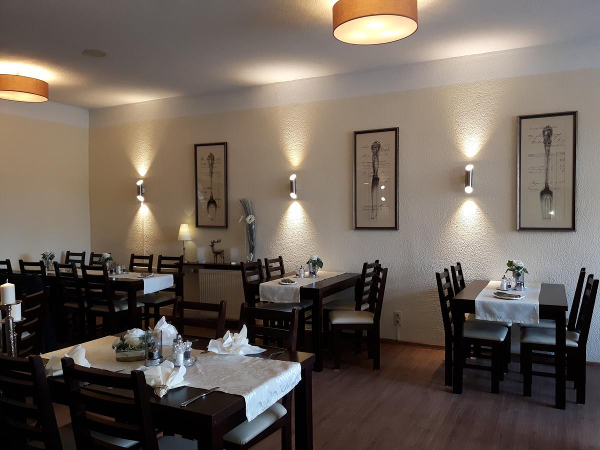 Zur Eldenburg Hotel Lübz Buitenkant foto