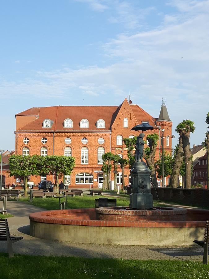 Zur Eldenburg Hotel Lübz Buitenkant foto