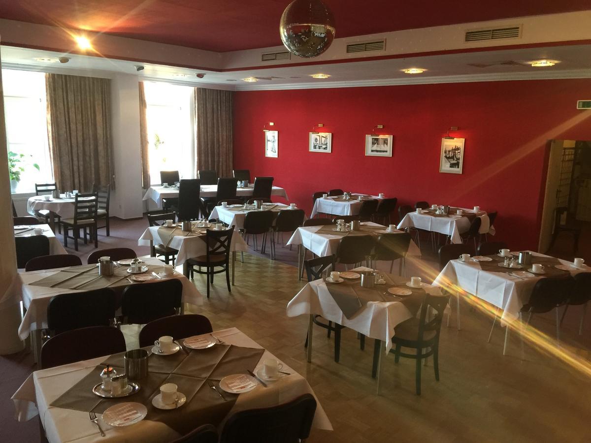 Zur Eldenburg Hotel Lübz Buitenkant foto